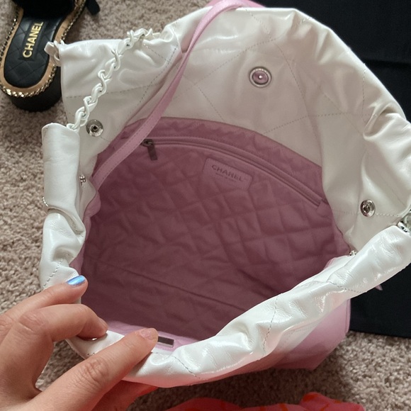 Chanel 22 bag in Ombré. Small - Picture 7 of 10